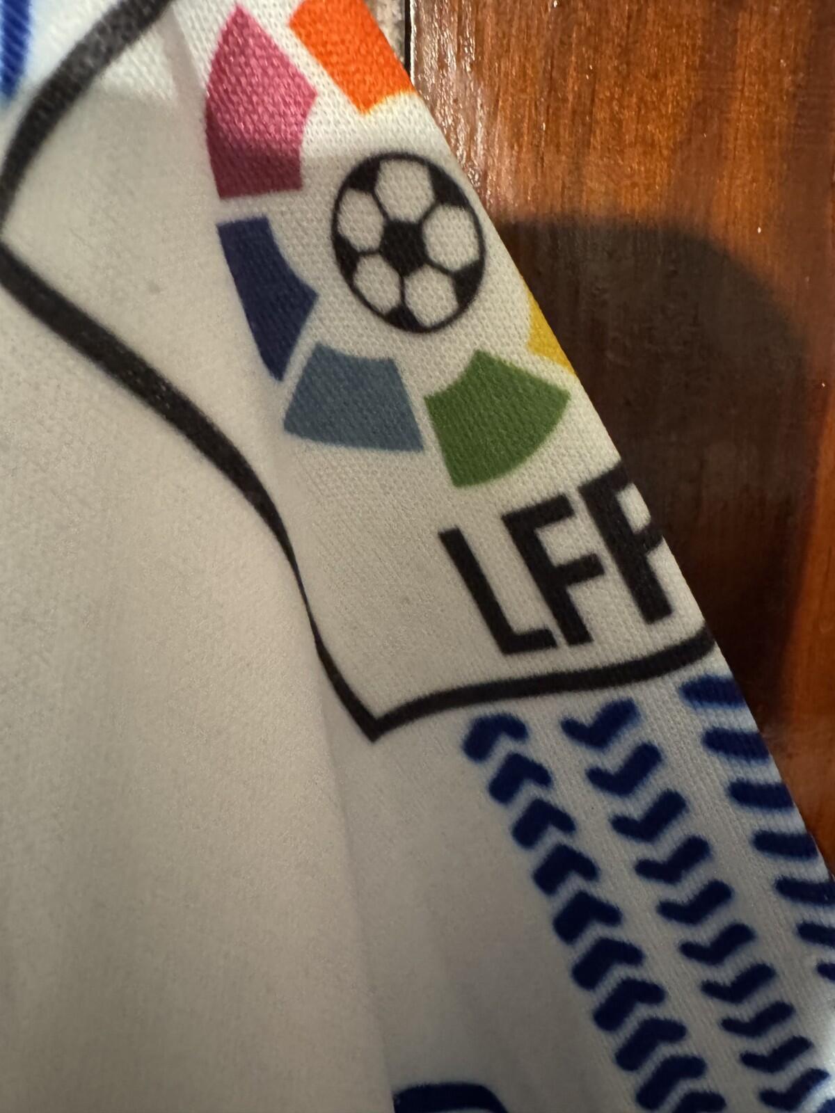 Real Madrid Kid's Soccer jersey Size M? White