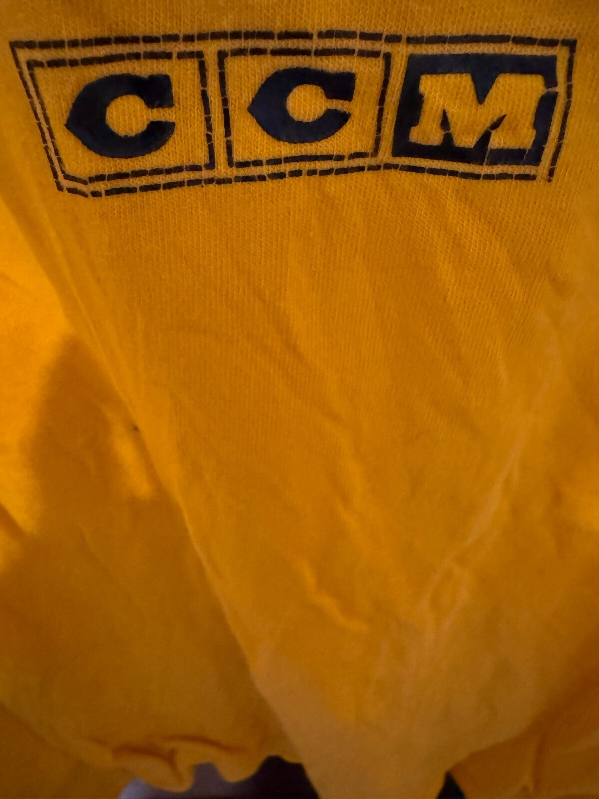 Boston Bruins Distressed CCM Yellow T-shirt Men's Sz XL