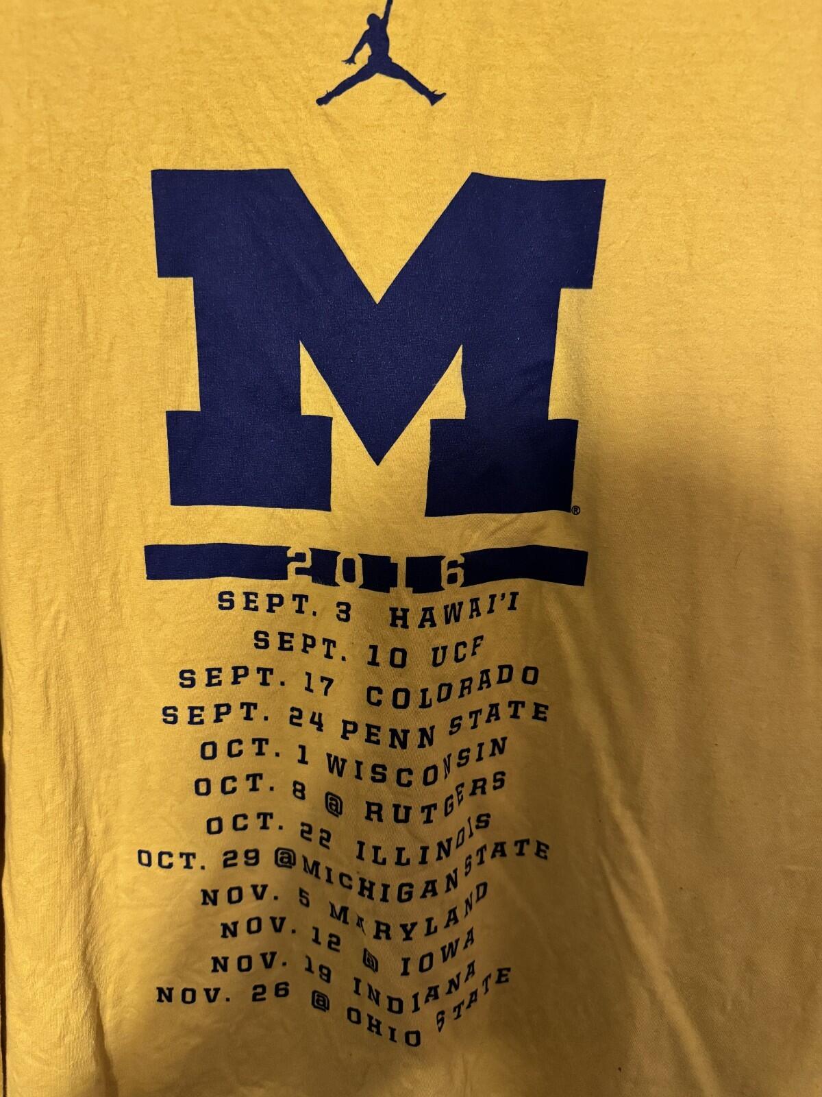 Michigan Wolverines Vintage 2016 Nike T-shirt Sz 2XL Yellow