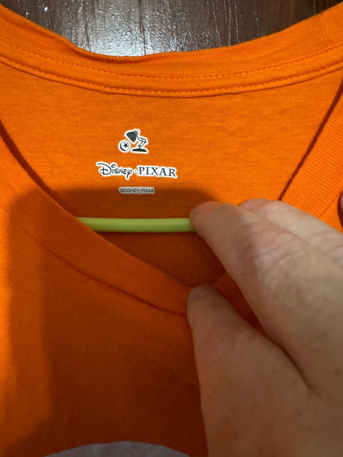 Nemo Pixar Finding Nemo Disney T-Shirt Orange Men's Size 2XL ?