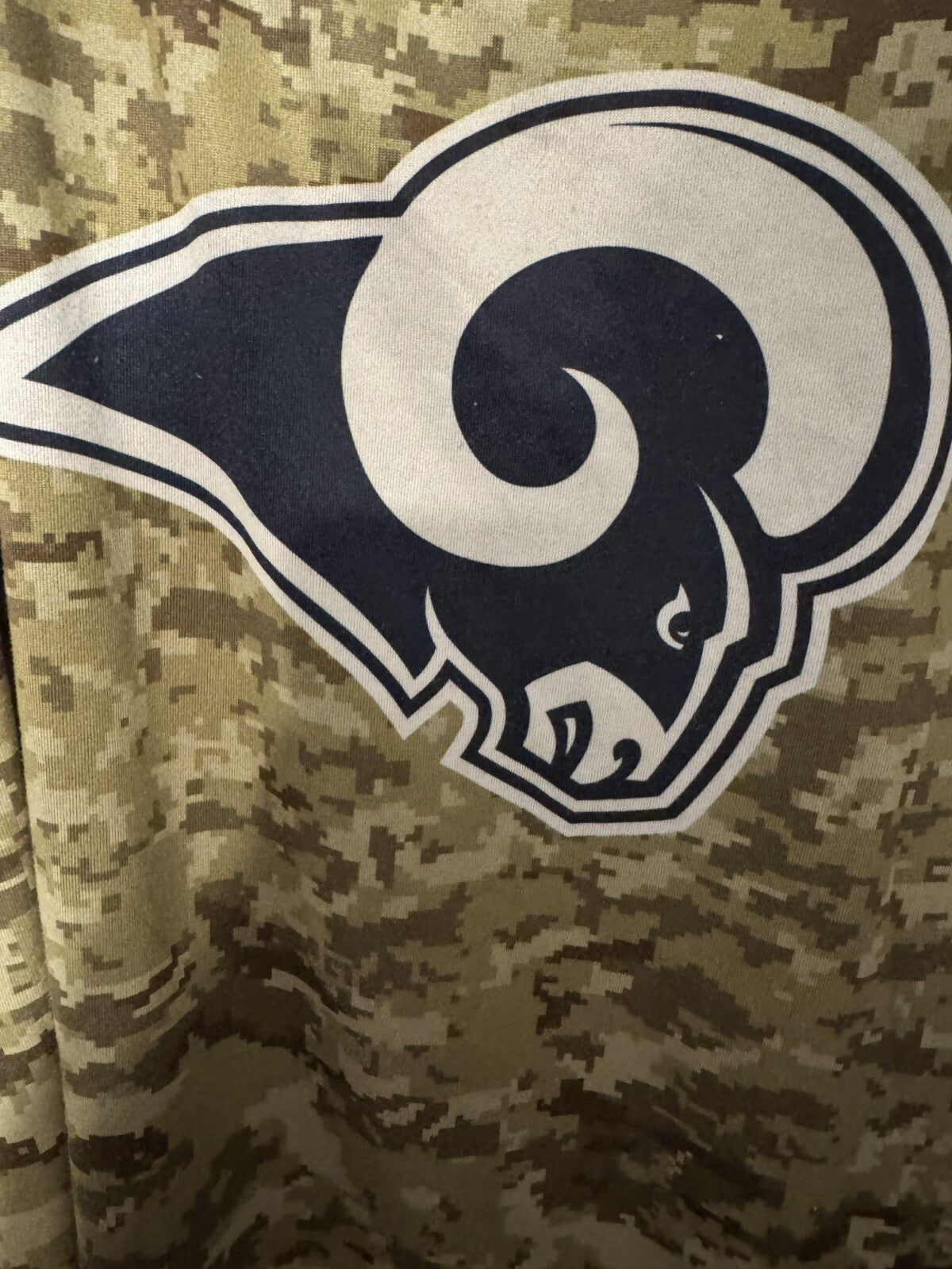 Los Angeles Rams Nike Salute to Service Camo Vintage Men's tee Sz L Blue
