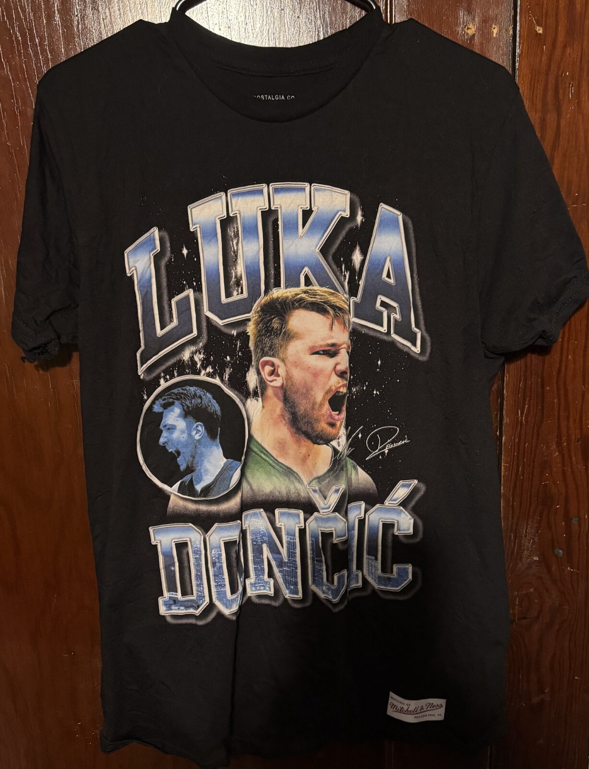 Los Angeles Lakers Luka Doncic Mitchell and Ness Black T-Shirt Men Sz M