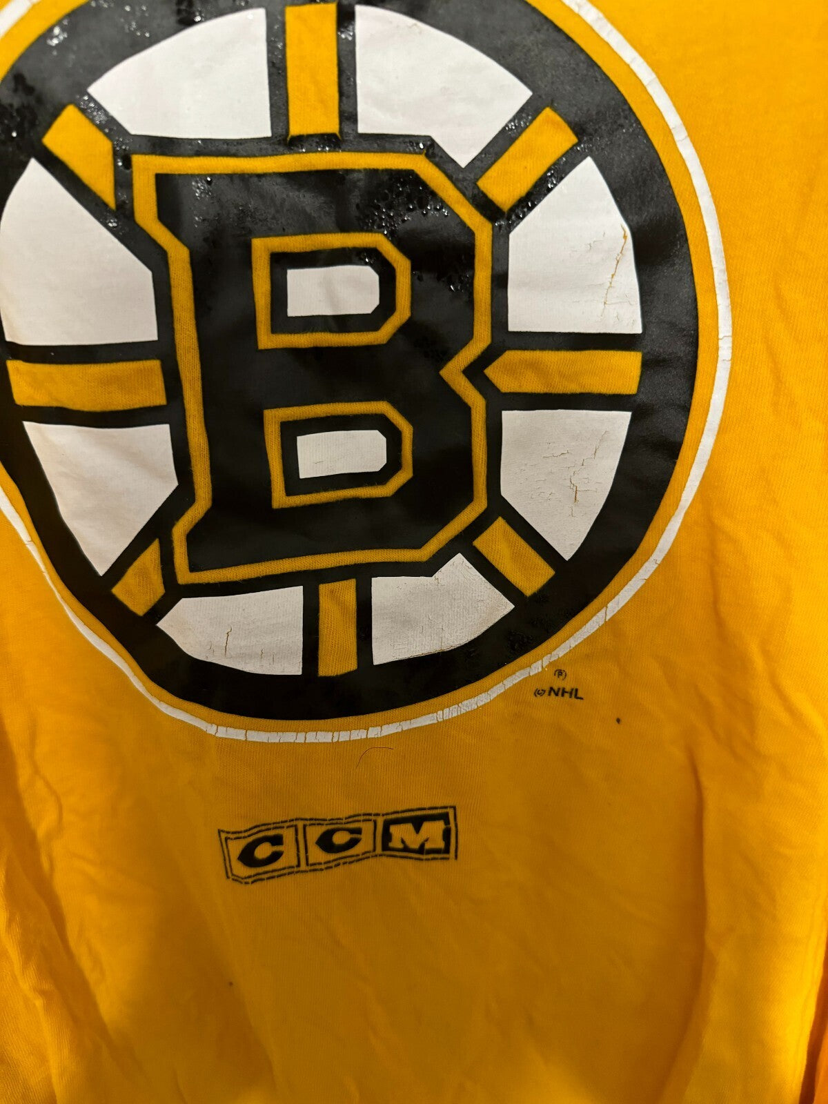 Boston Bruins Distressed CCM Yellow T-shirt Men's Sz XL