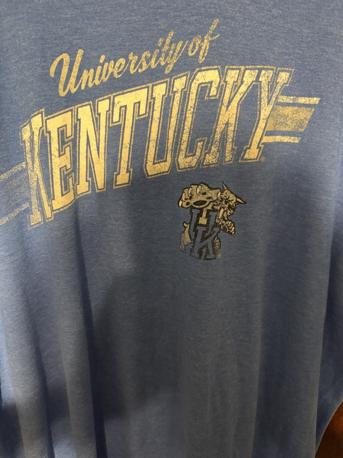 Kentucky Wildcats Captivating S/S T-Shirt Size XL Blue
