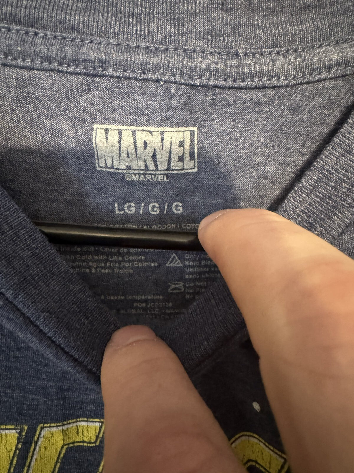 Marvel Avengers Tee Short Sleeve shirt Men's Size Large Blue
