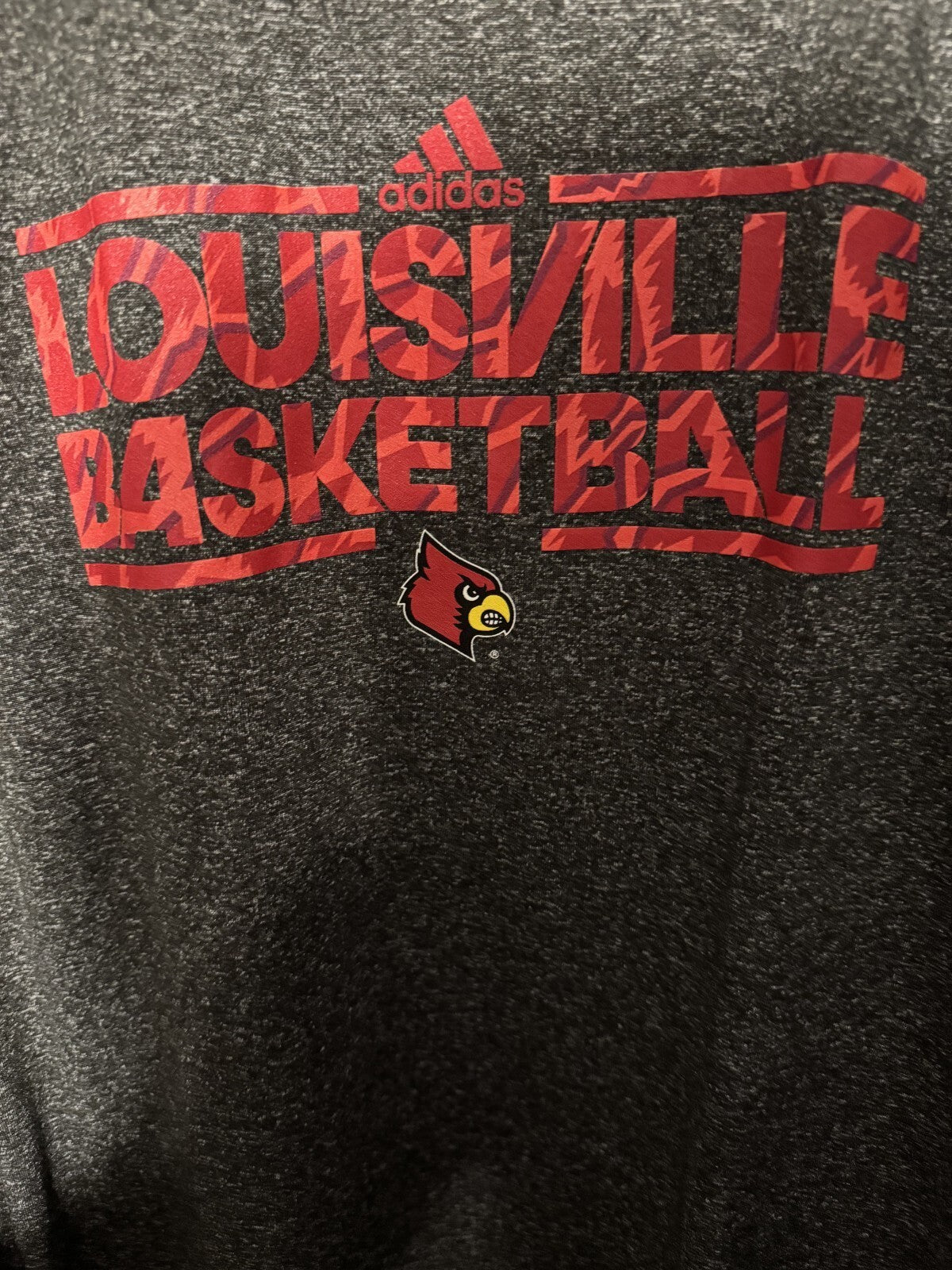 Louisville Cardinals Adidas Basketball TShirt Men Sz XL Gray