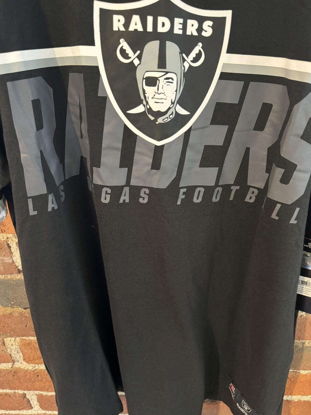 Las Vegas Oakland LA Raiders NFL Black Tee Men sz L NEW WITH TAGS
