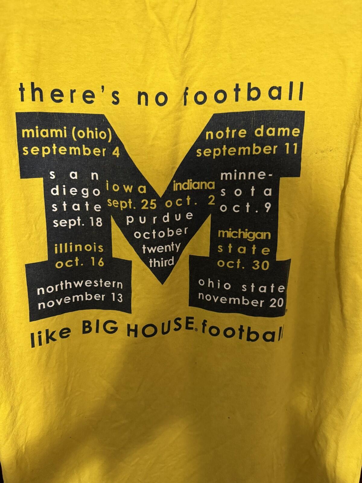 Michigan Wolverines Vintage 2004 T-shirt Sz XL Yellow