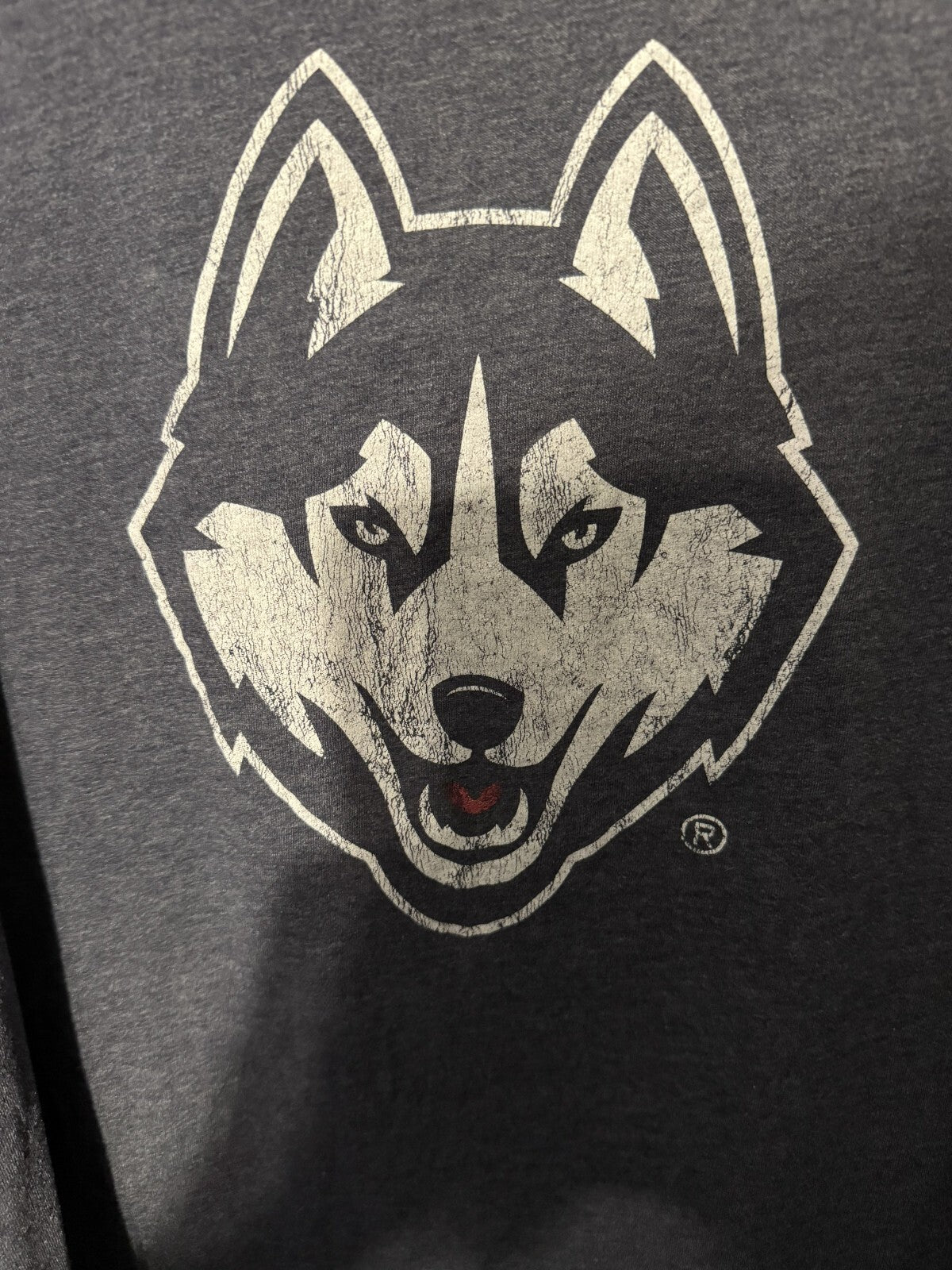 UConn Huskies Short Sleeve Tee Men's XL (?) Blue