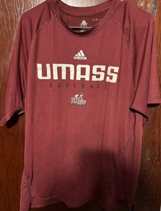 UMass Minutemen S/S Baseball Adidas T-shirt Men's L Red
