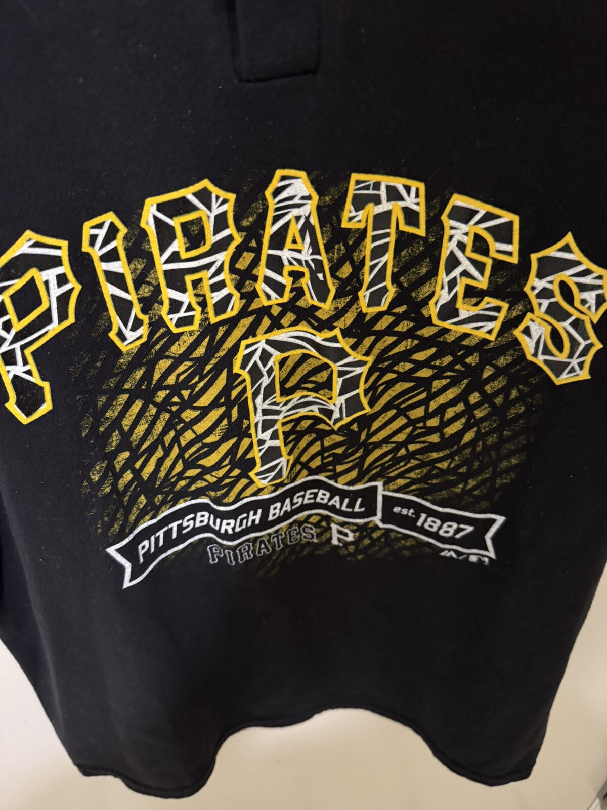 Pittsburgh Pirates Majestic Henley T-Shirt Black Men Size L