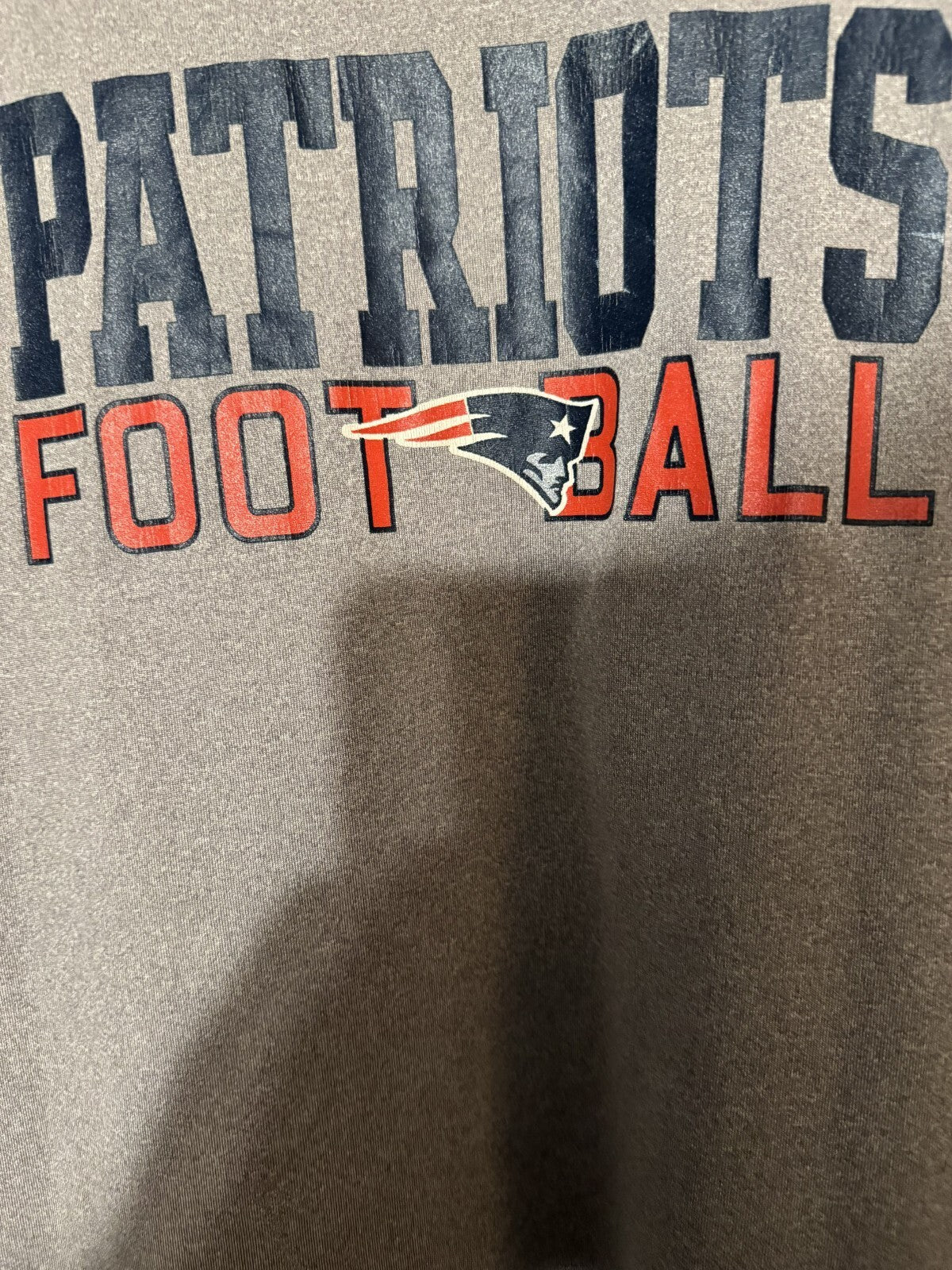 New England Patriots Short Sleeve T-Shirt Men L Gray NFL AFC