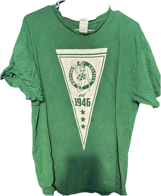 Boston Celtics Pennant Est 1946 T-Shirt Men Sz XL NBA Green