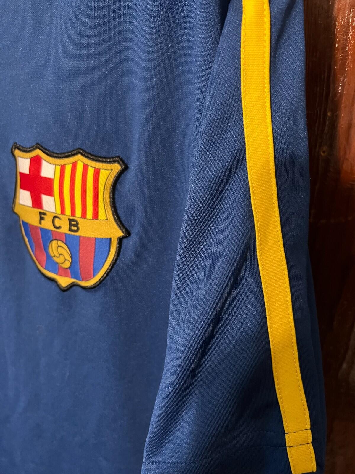 FC Barcelona Men's Soccer jersey, Size XL Blue/Red