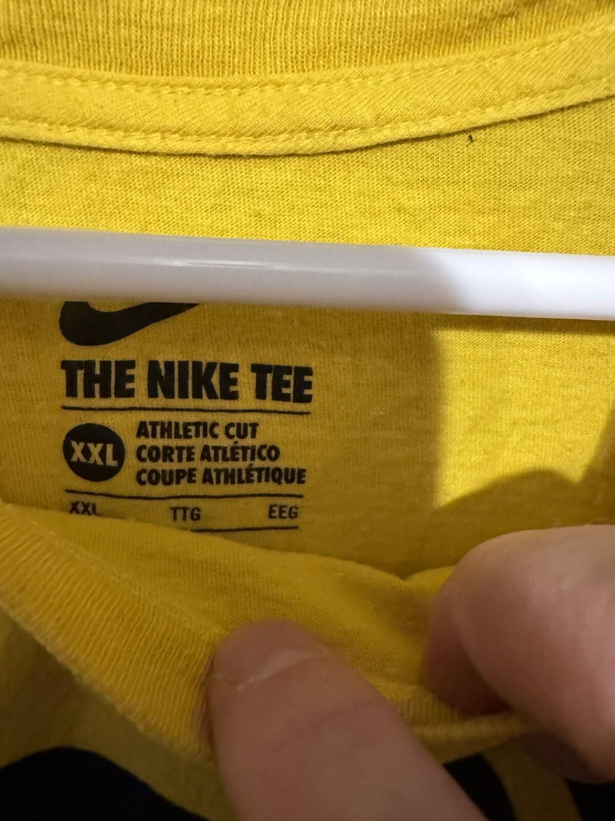 Michigan Wolverines Vintage 2016 Nike T-shirt Sz 2XL Yellow