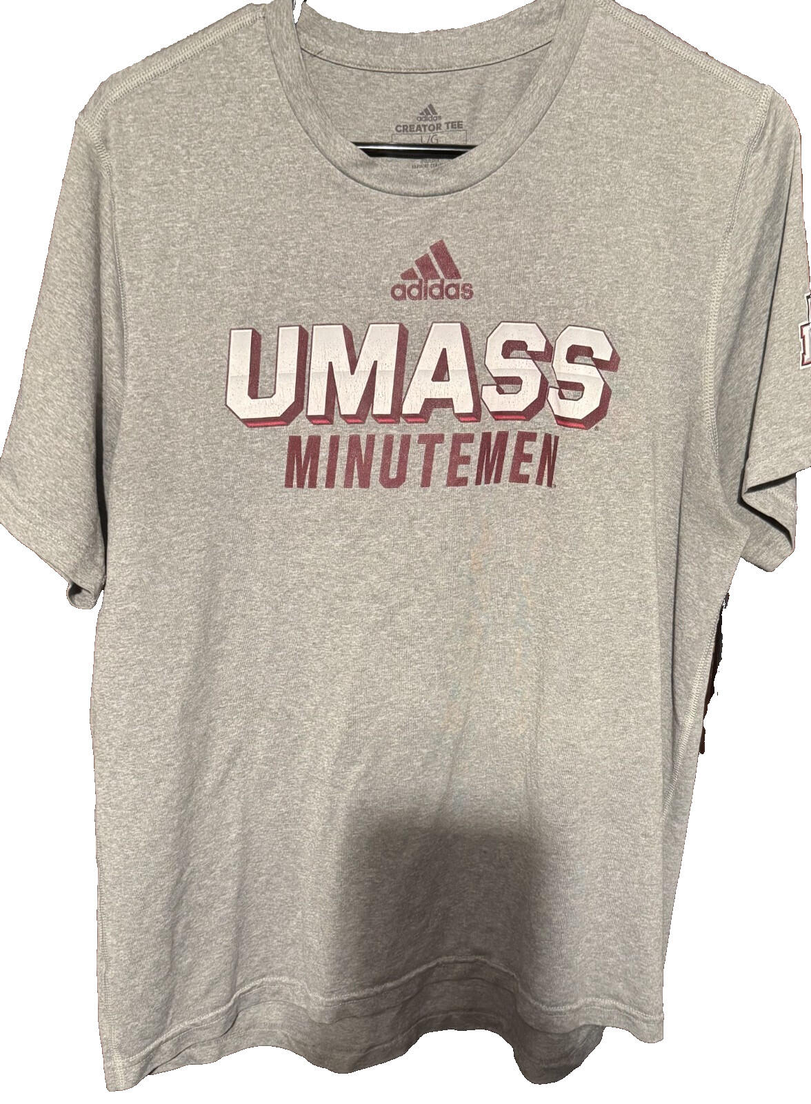 UMass Minutemen Short Sleeve Adidas T-shirt Men's L Gray