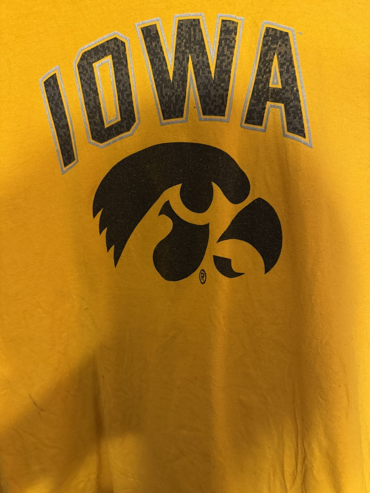 Iowa Hawkeyes Champion L/S T-Shirt Yellow Men Sz XXL Big 10