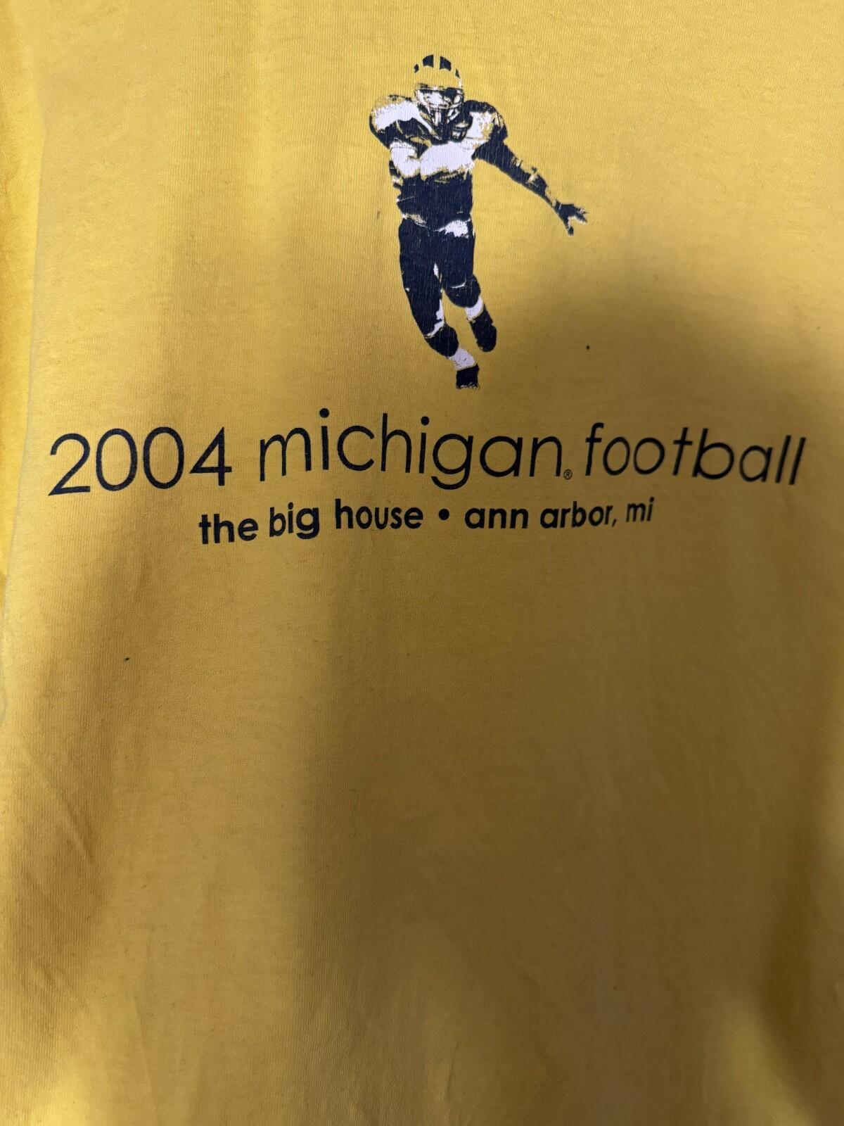 Michigan Wolverines Vintage 2004 T-shirt Sz XL Yellow