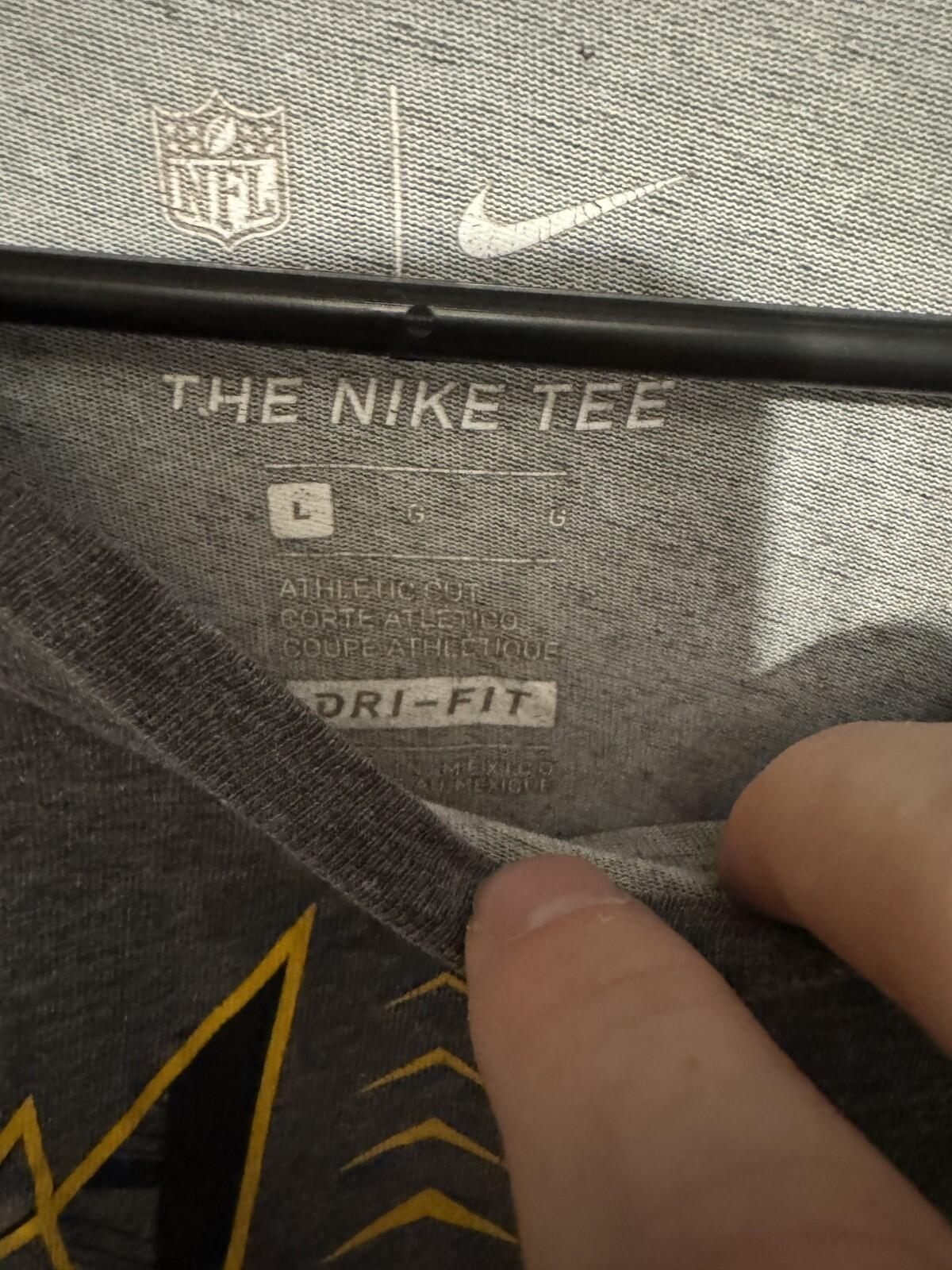Green Bay Packers Nike t-shirt Men's Size L Gray