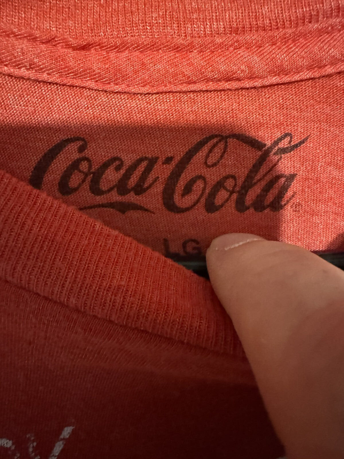 Coca Cola Classic Logo Men's Size L Red T-Shirt Coke