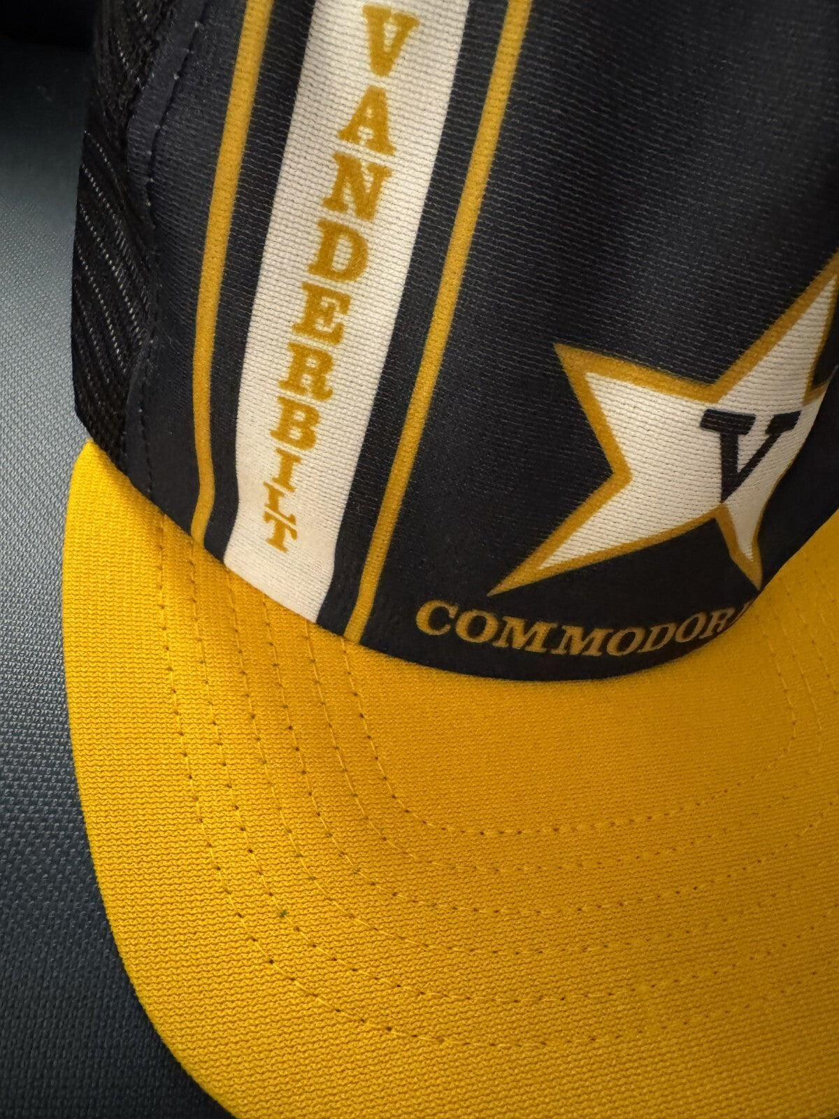Vanderbilt Commodores Vintage New Era Trucker snapback hat OSFA Black