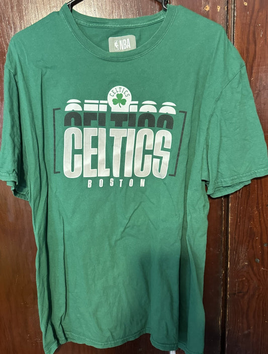 Boston Celtics Short Sleeve T-Shirt Men Size XL NBA Green