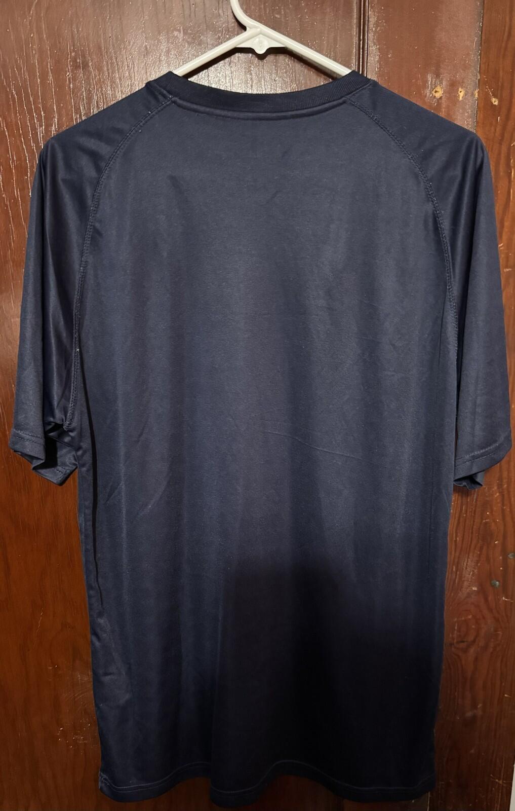 UConn Huskies Majestic S/S Tee Men's L Blue