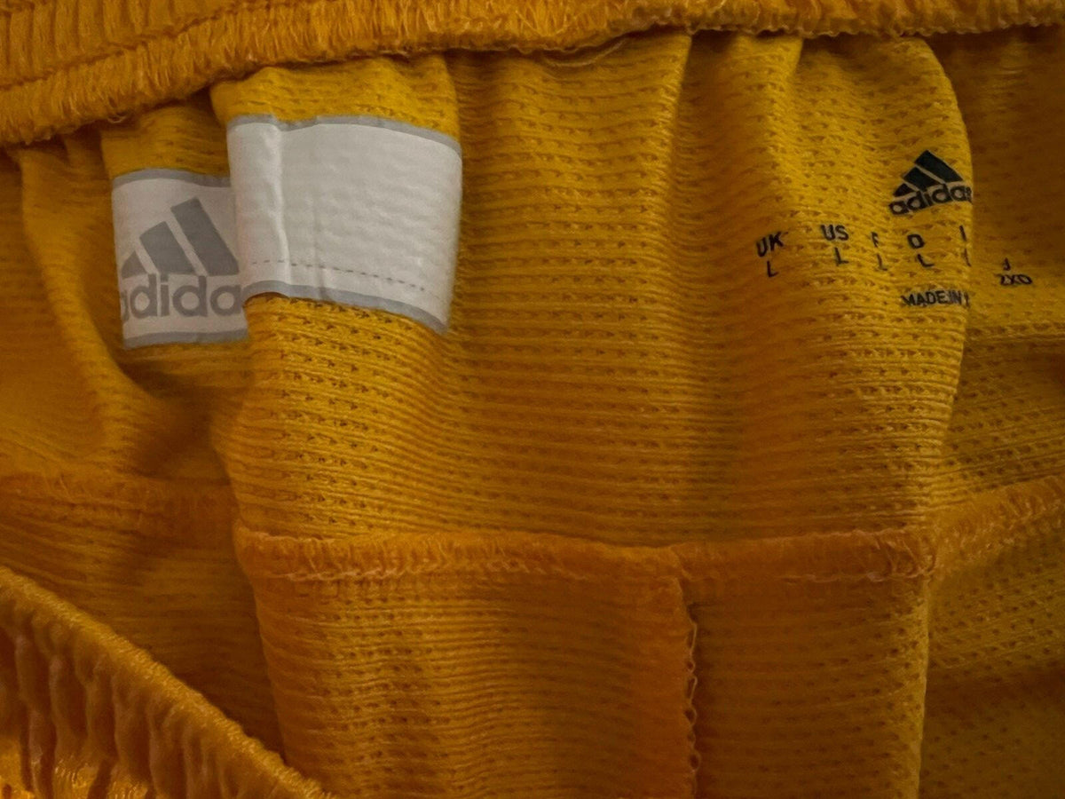 Vermont Catamounts Adidas Shorts Men Size L Yellow