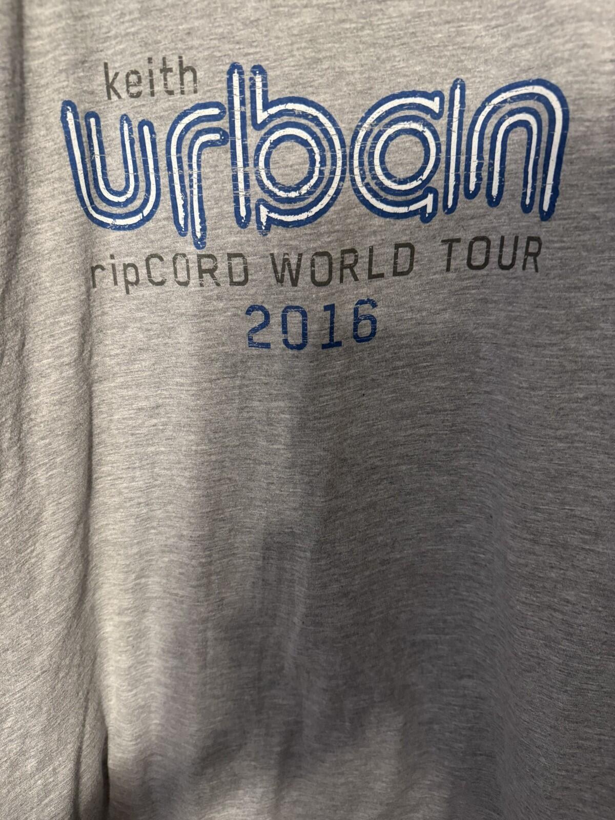 Keith Urban 2016 Concert t-shirt Gray Men's size XXL ?