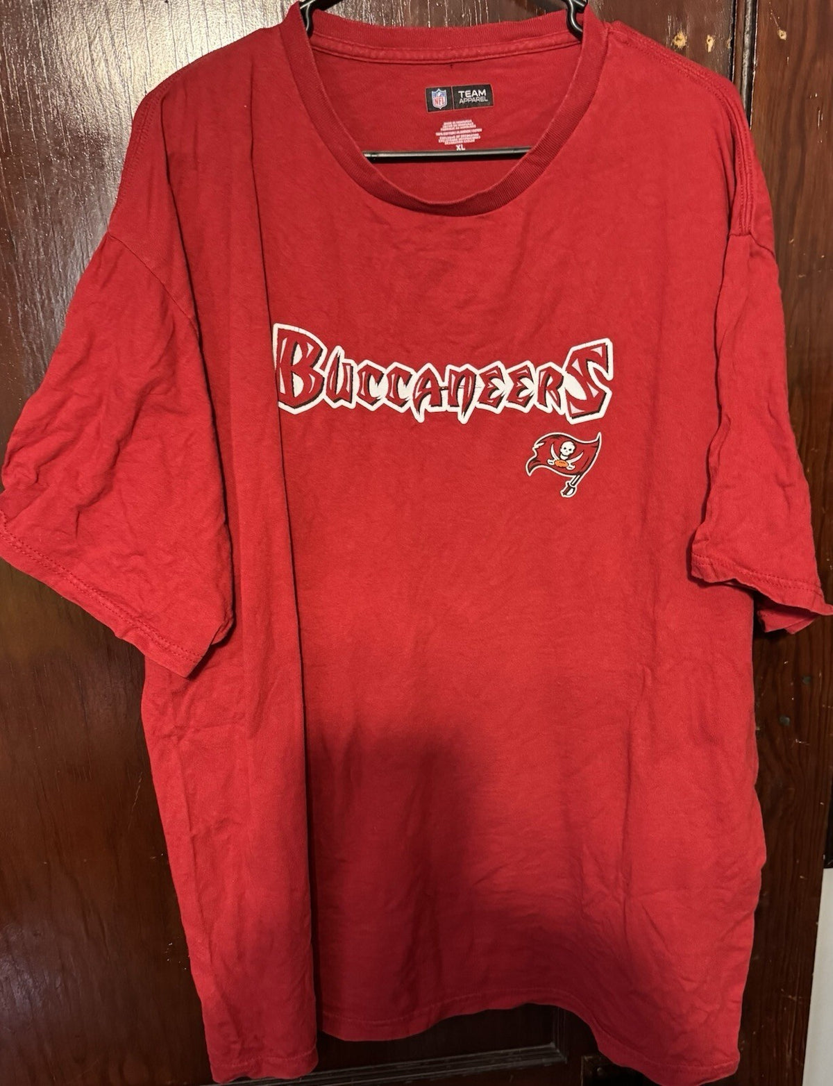 Tampa Bay Buccaneers NFL Team Apparel Men's Size XL Red
