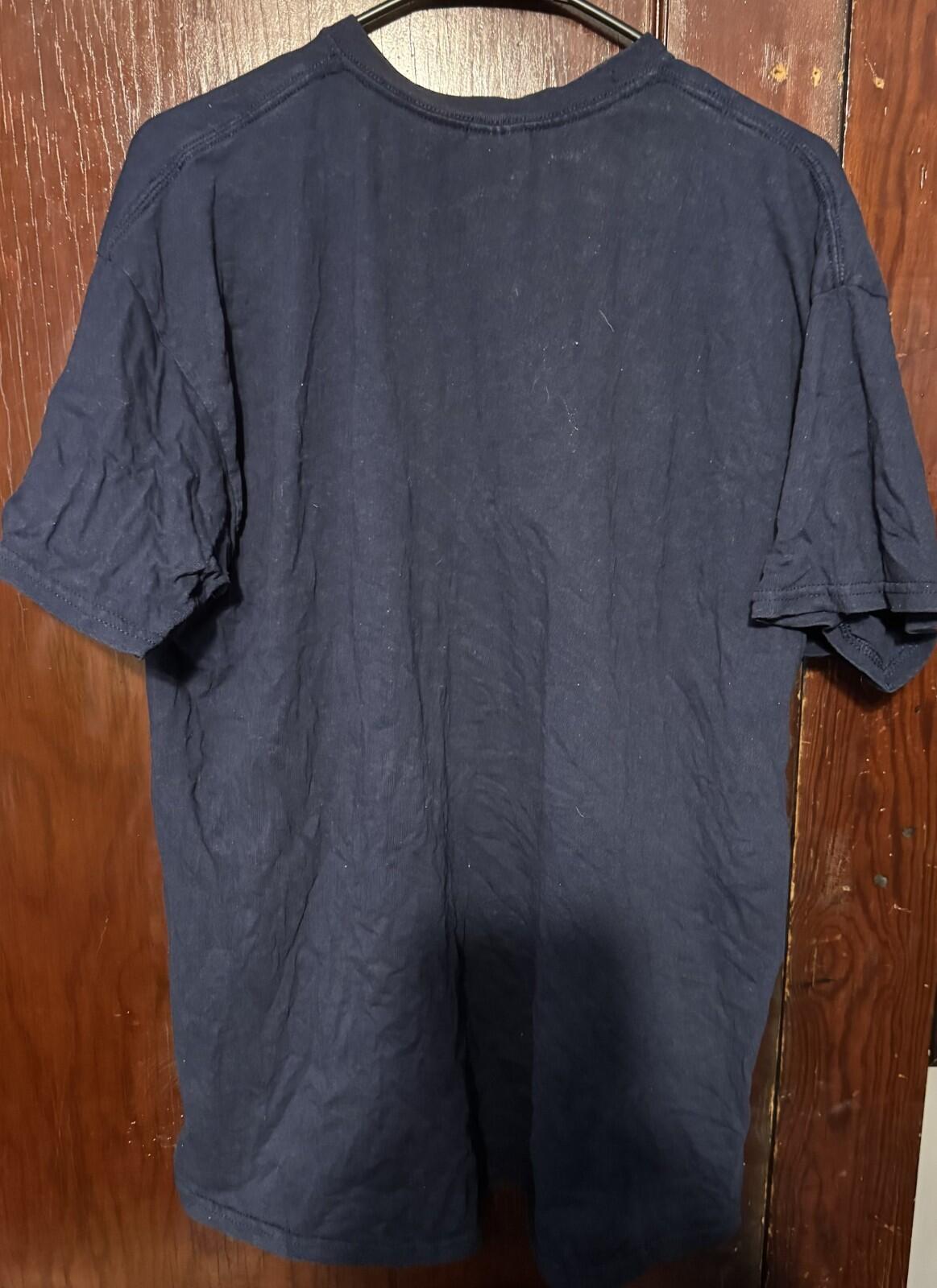 UConn Huskies Short Sleeve Tee Men's XL Blue