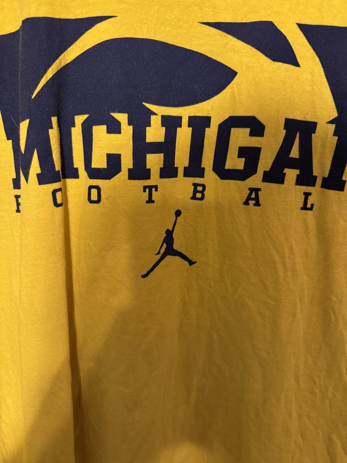 Michigan Wolverines Vintage 2016 Nike T-shirt Sz 2XL Yellow