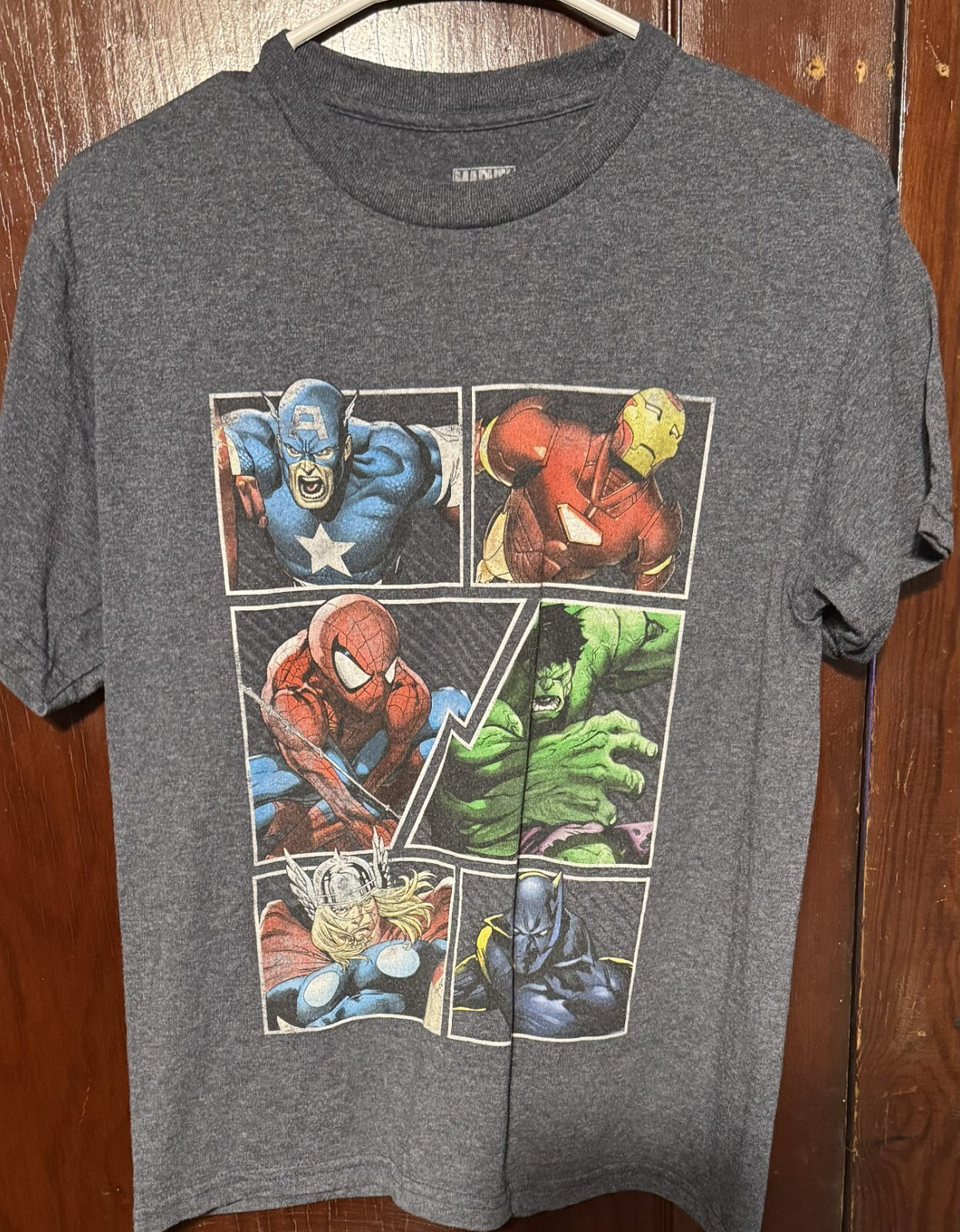 Marvel Avengers Tee Short Sleeve shirt Kid's Size Large Gray