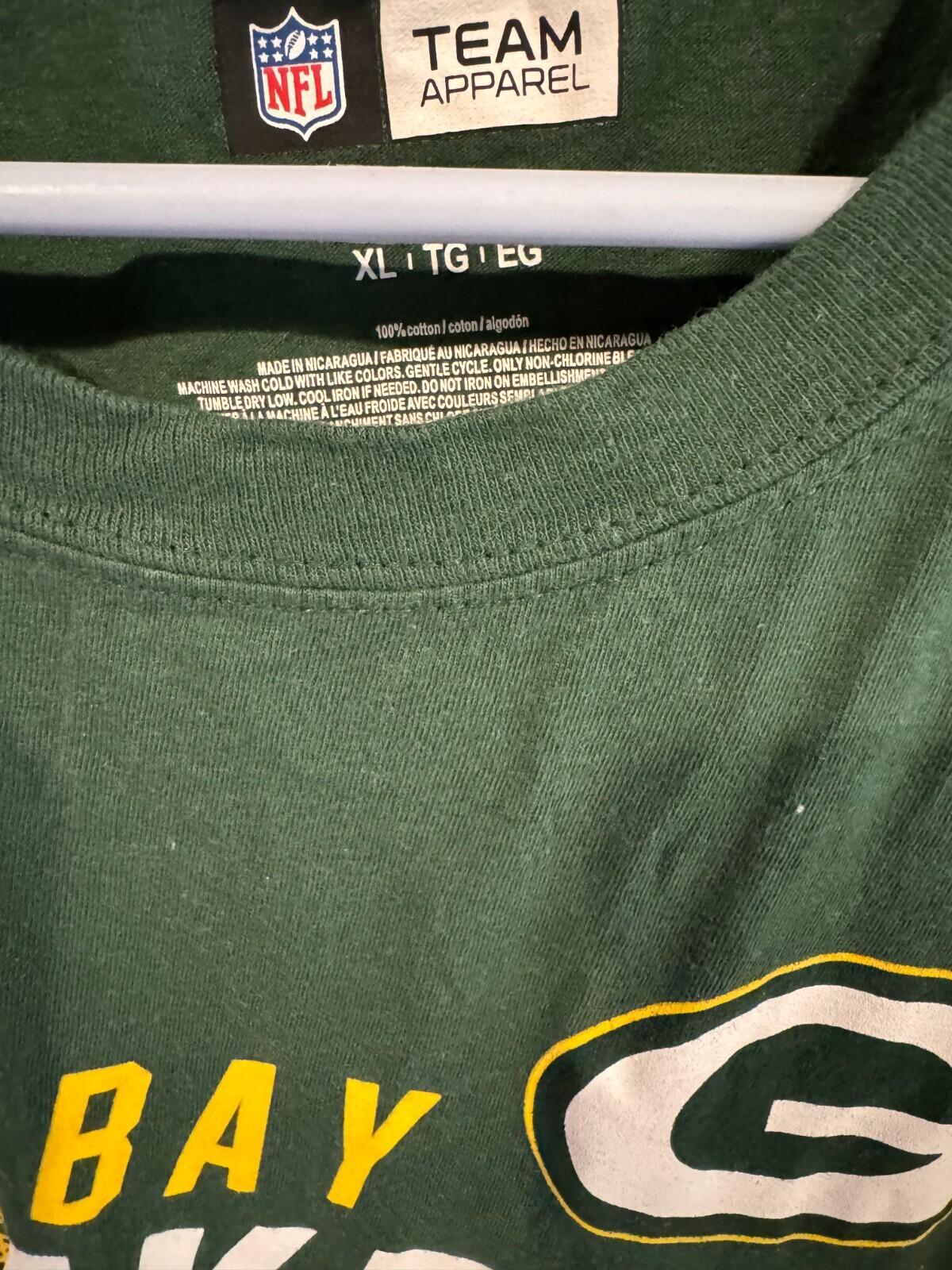 Green Bay Packers t-shirt Men's XL Green