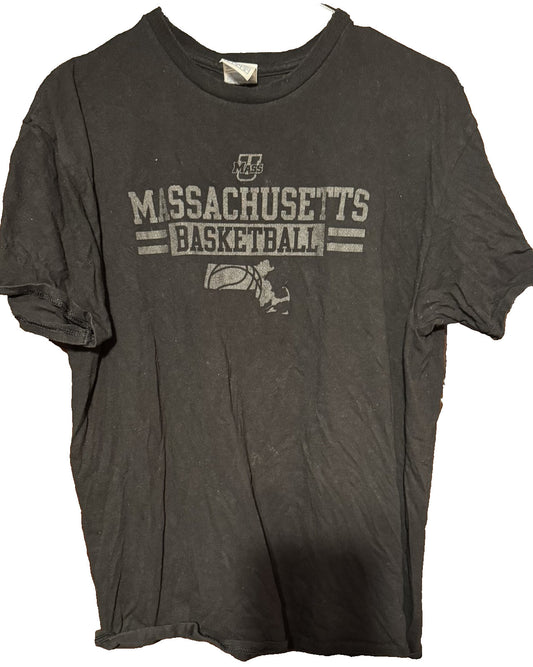 UMass Minutemen Basketball S/S T-shirt Men's L Black