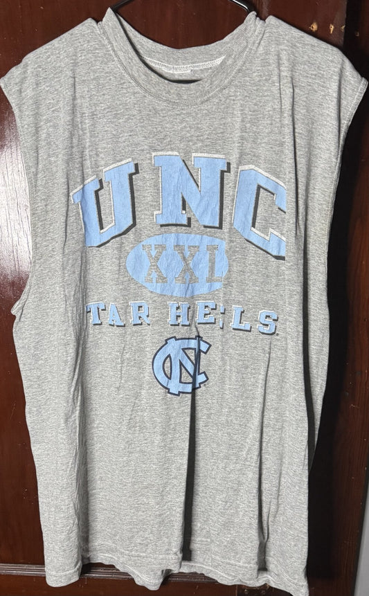 North Carolina Tarheels Sleeveless T-Shirt Men's size XL ? Gray
