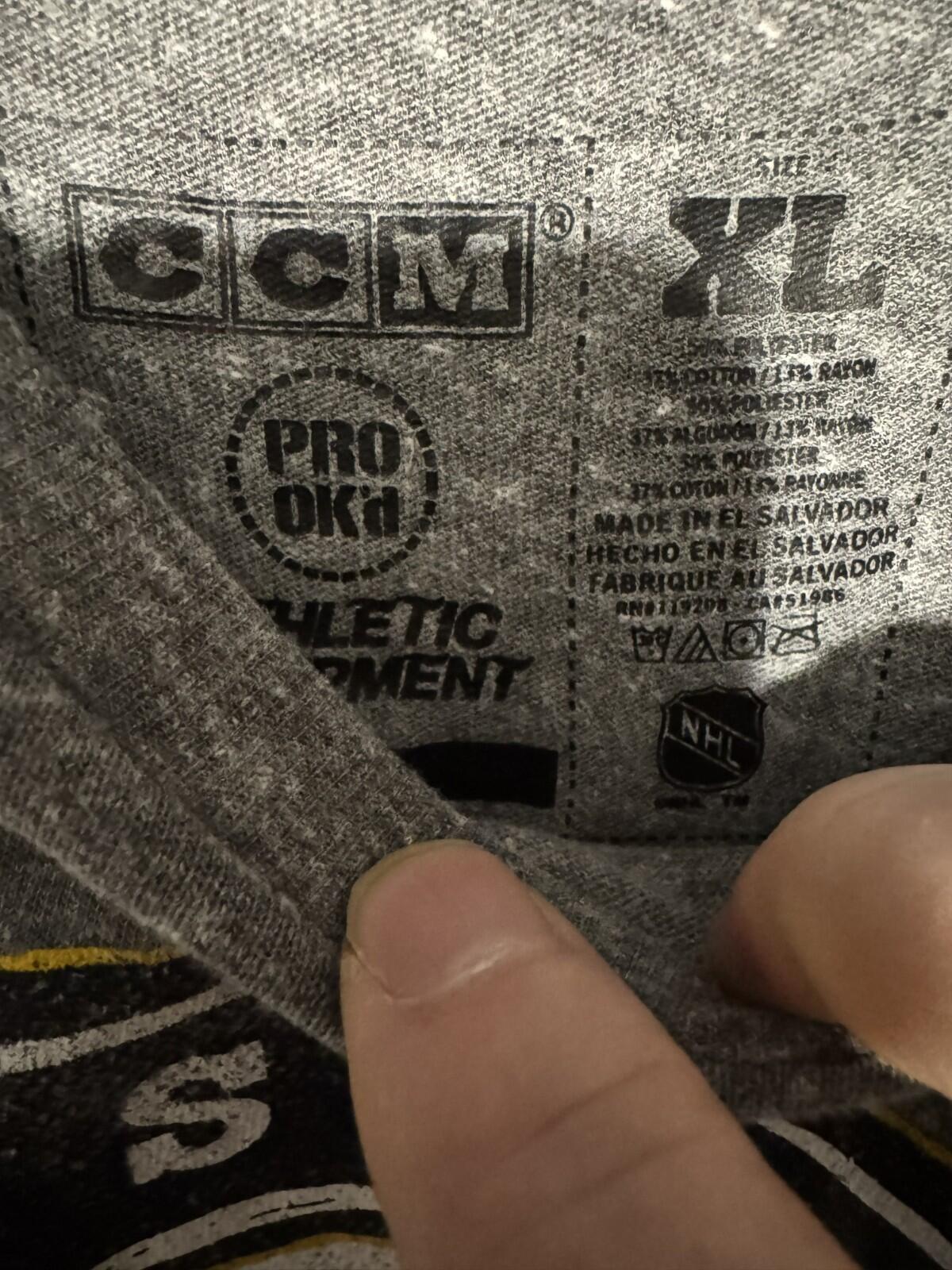 Boston Bruins CCM Gray T-shirt Men's Sz XL