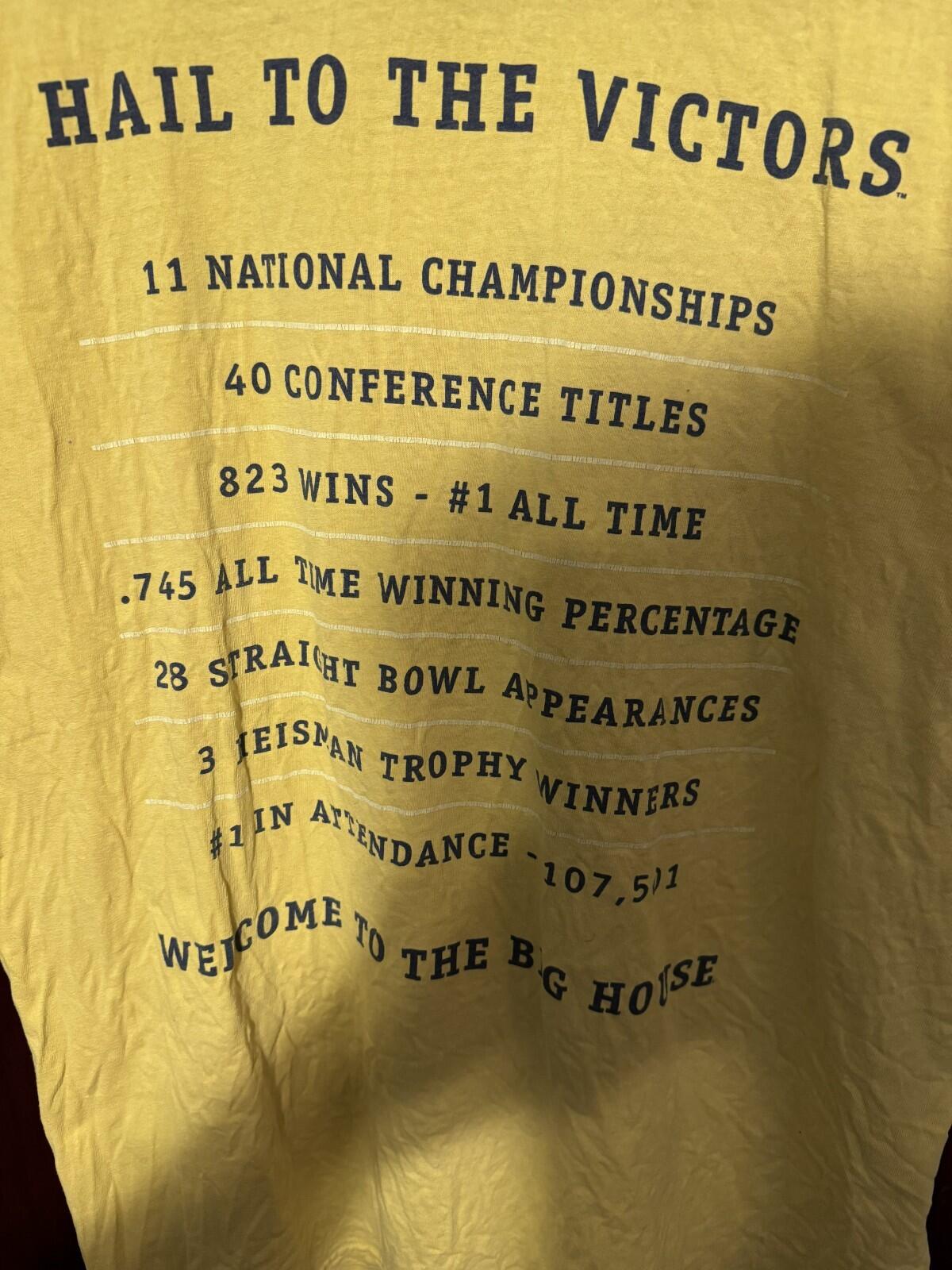 Michigan Wolverines Vintage 2003 T-shirt Sz XL Yellow
