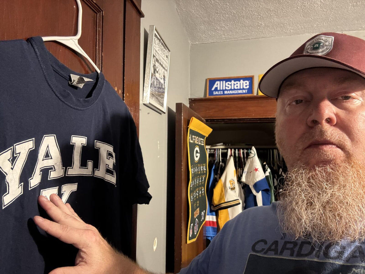 Yale Bulldogs t-shirt Men Sz L Blue NCAA Ivy League