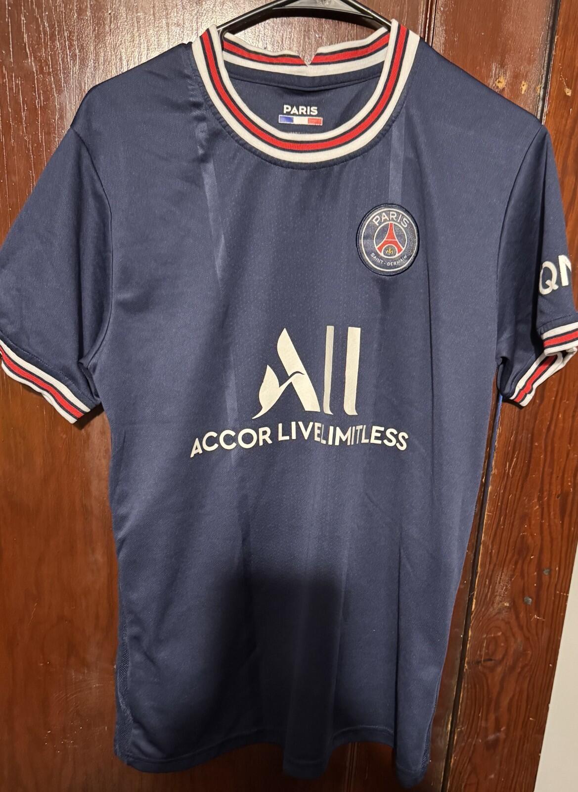 Paris St. Germain Men's Soccer jersey Size M Blue/Red