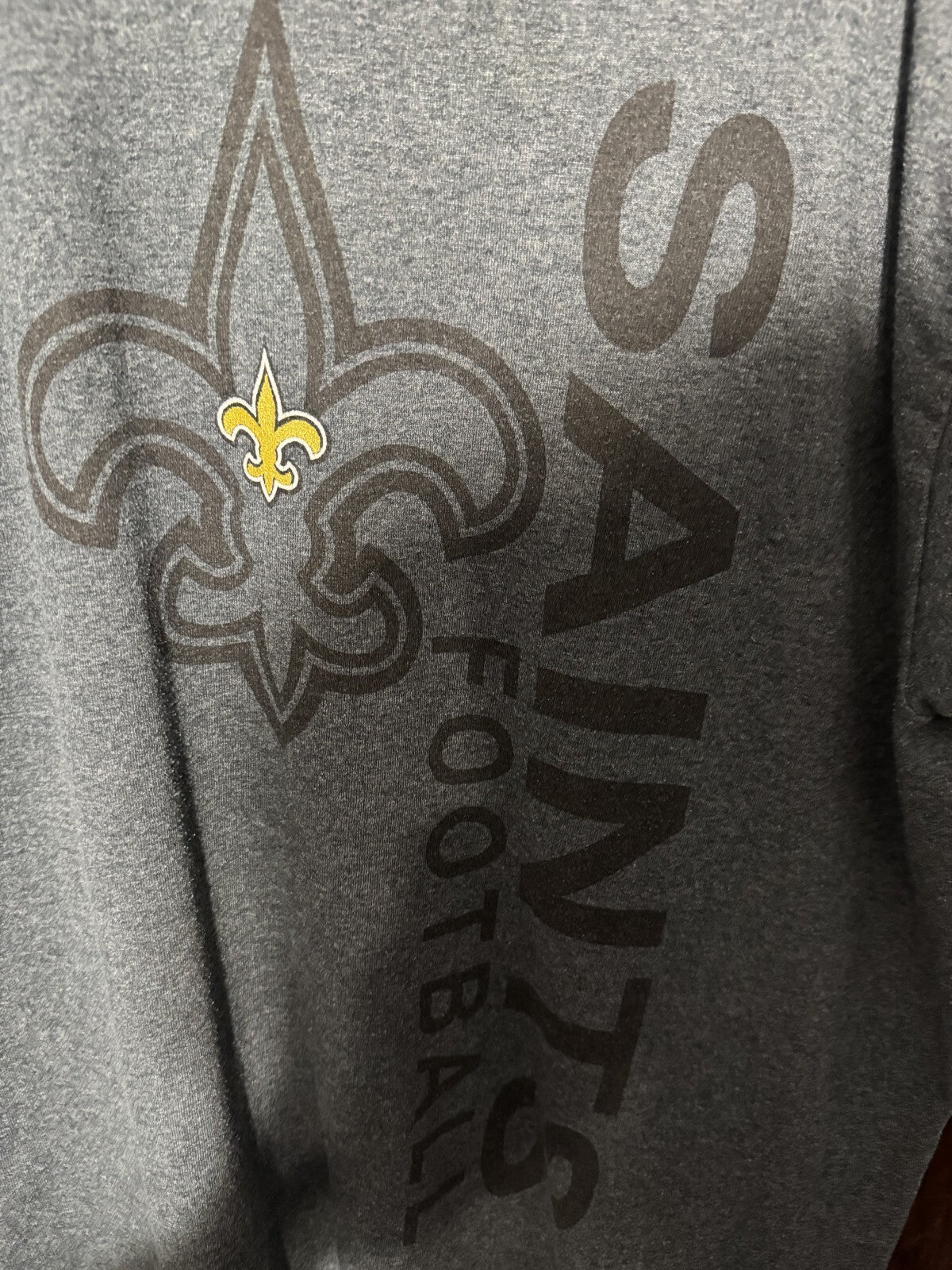 New Orleans Saints Gray Short Sleeve tee shirt Men size L