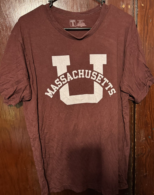 UMass Minutemen S/S Vintage Logo T-shirt Men's L Red