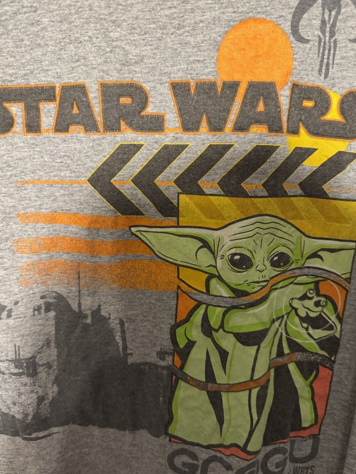 Star Wars Logo Mandalorian Grogu T-Shirt Kid's Size XL Gray