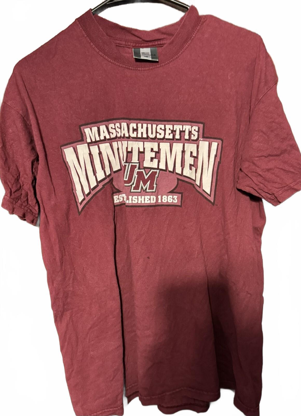 UMass Minutemen Short Sleeve Logo NCAA T-shirt Men's L Red