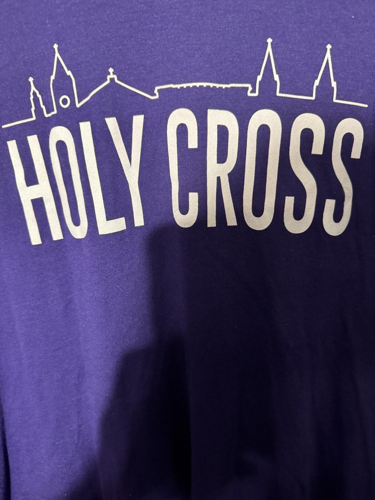 Holy Cross Crusaders Purple T-shirt Men's size XL