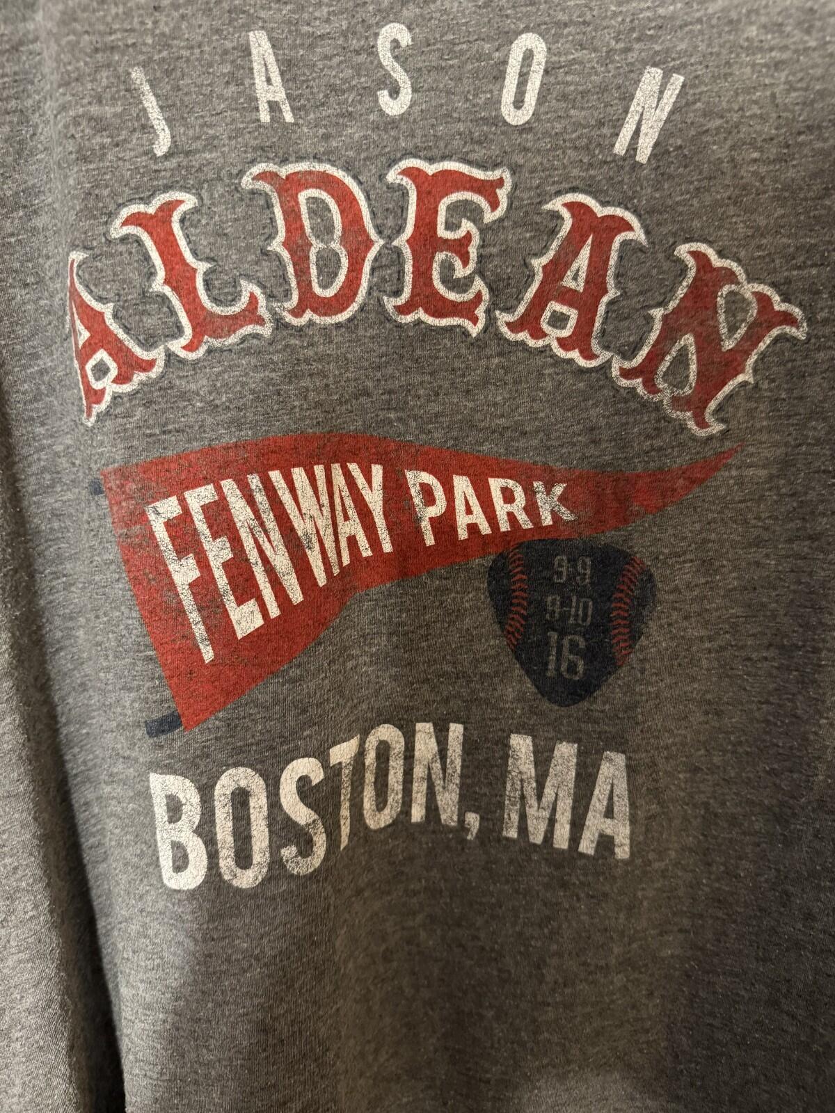 Jason Aldean Fenway Park Concert t-shirt Gray Women's size L