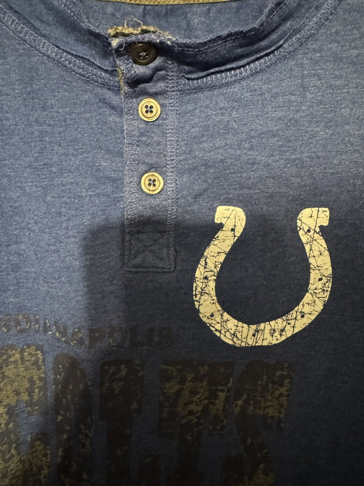 Indianapolis Colts Distressed Henley L/S T-Shirt Men XL Blue