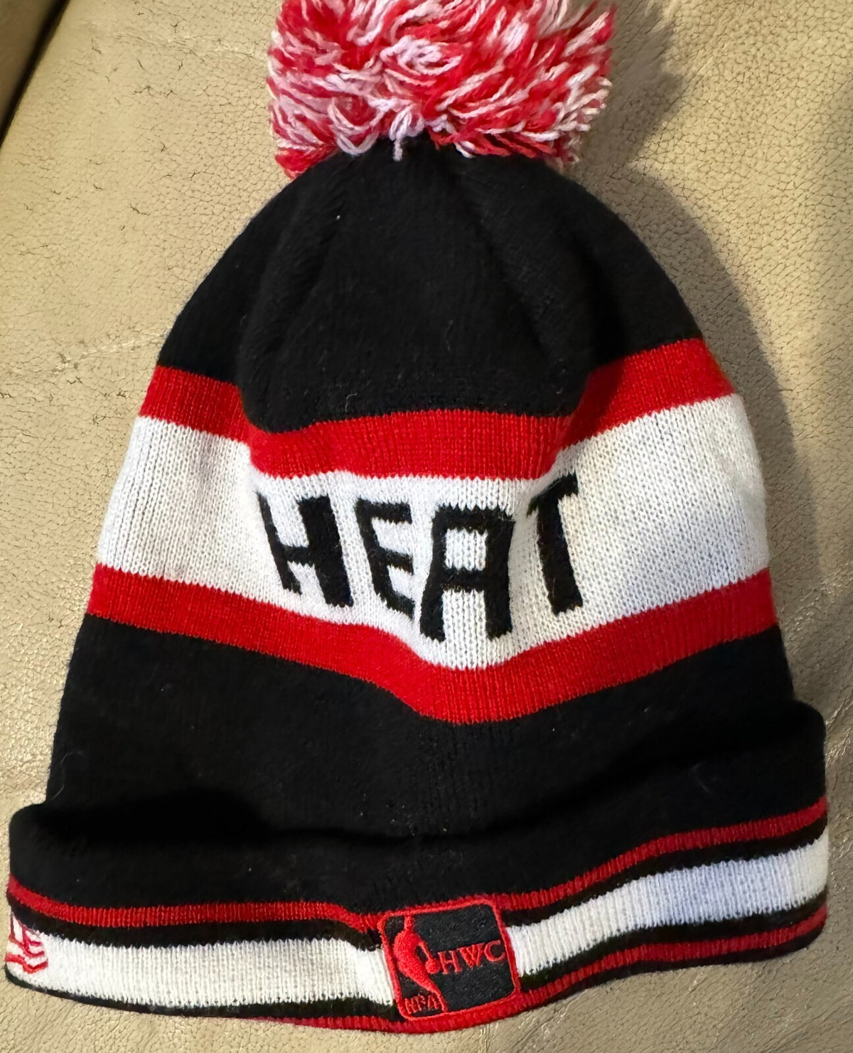 Miami Heat Knit Beanie Hat Winter Cap NBA New Era Black/Red
