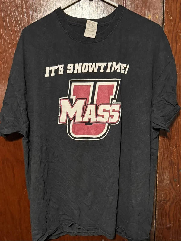 UMass Minutemen S/S It's Showtime T-shirt Men's XL Black