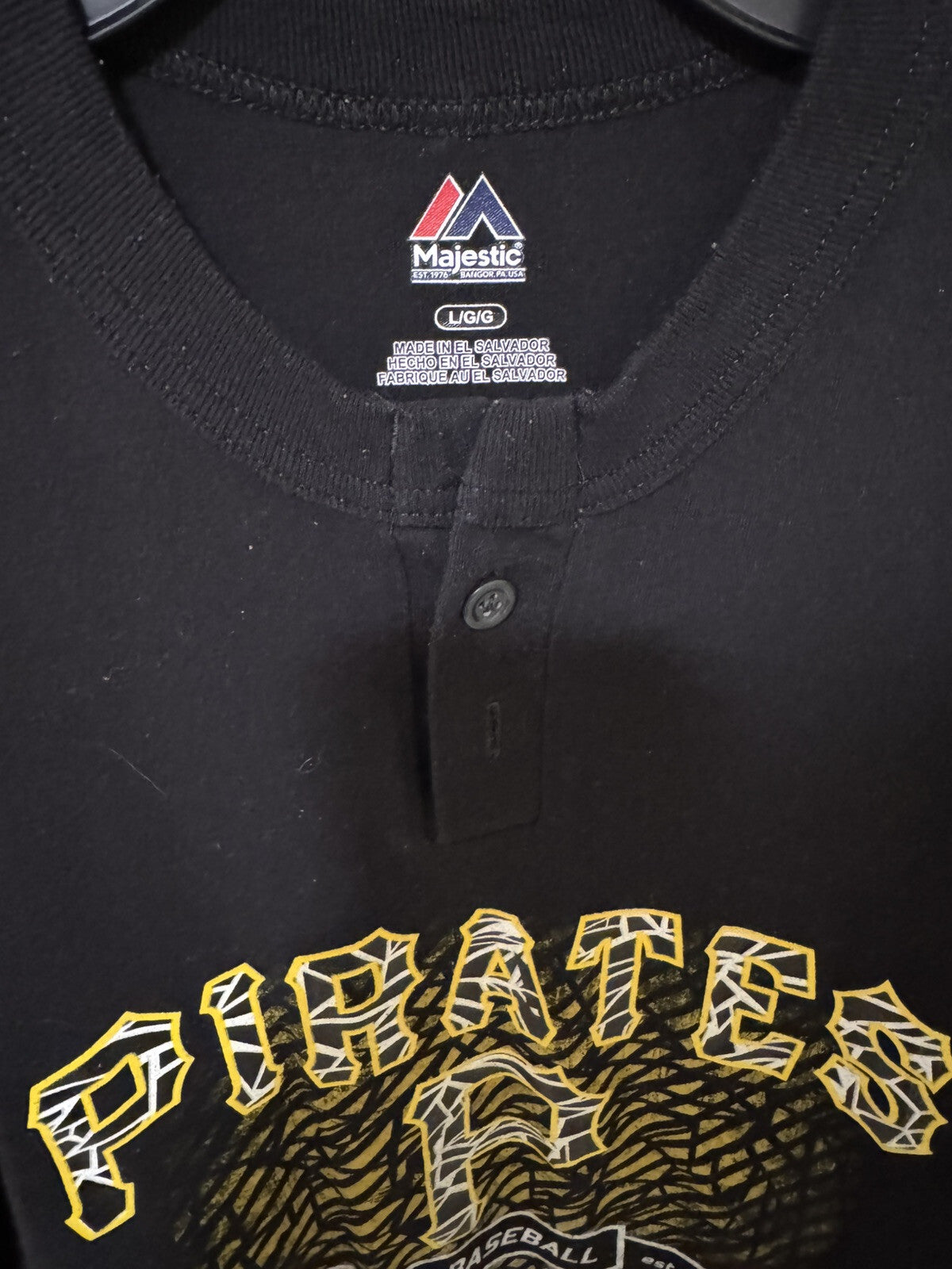 Pittsburgh Pirates Majestic Henley T-Shirt Black Men Size L
